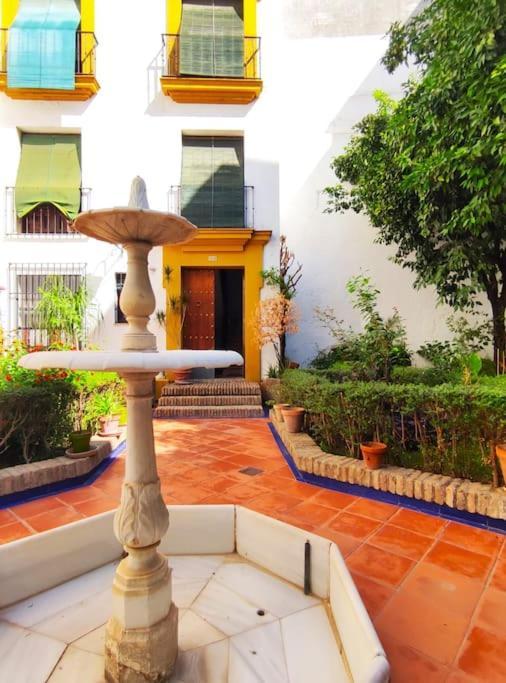 Plaza Cristo De Burgos Apartment เซบีญา ภายนอก รูปภาพ
