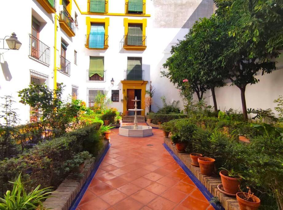 Plaza Cristo De Burgos Apartment เซบีญา ภายนอก รูปภาพ